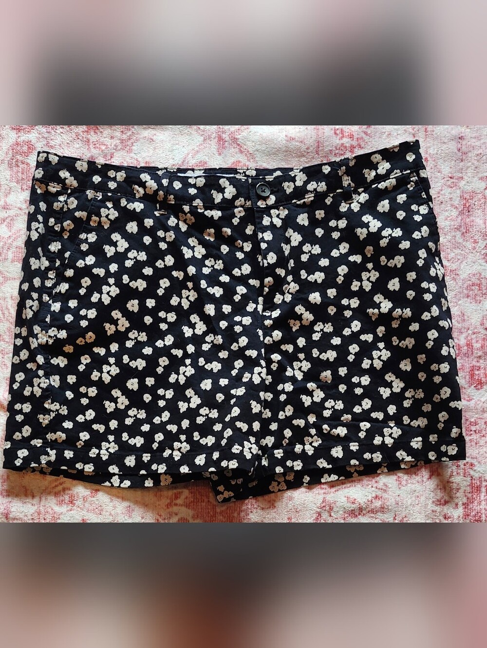 Amazon Essentials Black Floral Print Women’s Jean Shorts